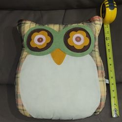 Decorative Owl Throw Pillow
