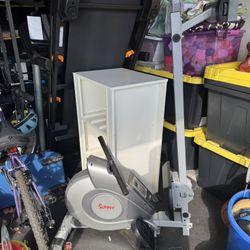 Sunny Health Rowing Machine