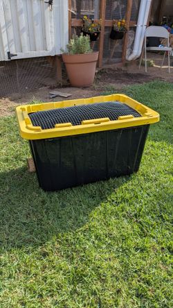 DIY Chick brooder 27 gallon predator proof setup
