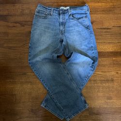 Levi's Straight Leg Jeans 