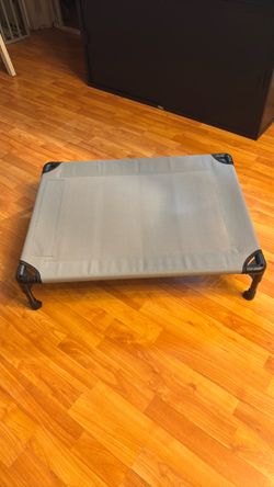 Vehoo Elevated dog bed/cot