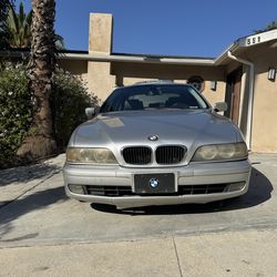 2001 BMW  E39 5 Series · 530i Sedan 4D - AUTO