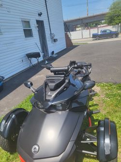 Can am spyder