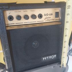 SMALL PYTHON GUITAR AMPLIFIER LIKE NEW 