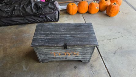 Toy box