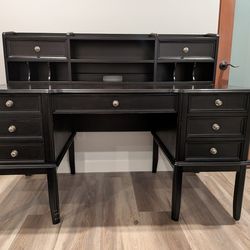 Solid wood Living Spaces Desk with Hutch