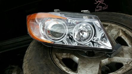 HID Bmw 528I set of headlights