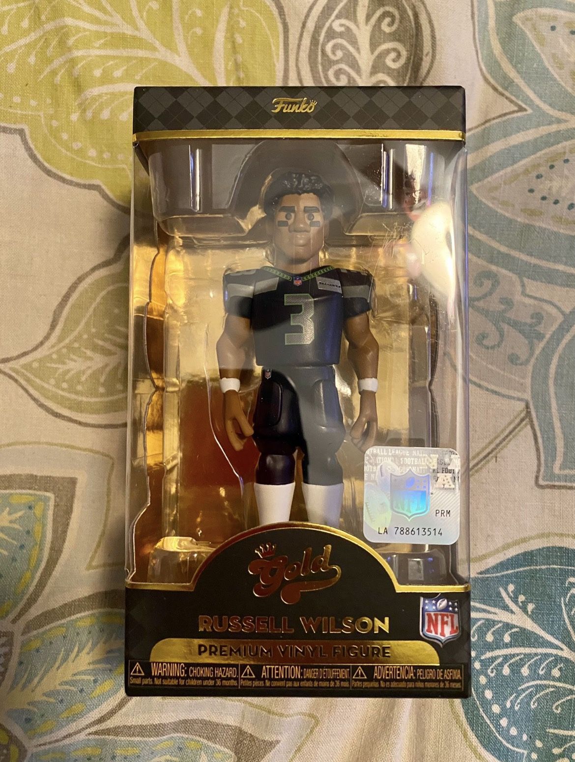 Funko Gold Russell Wilson NFL Premium Vinyl Figure (Sealed)