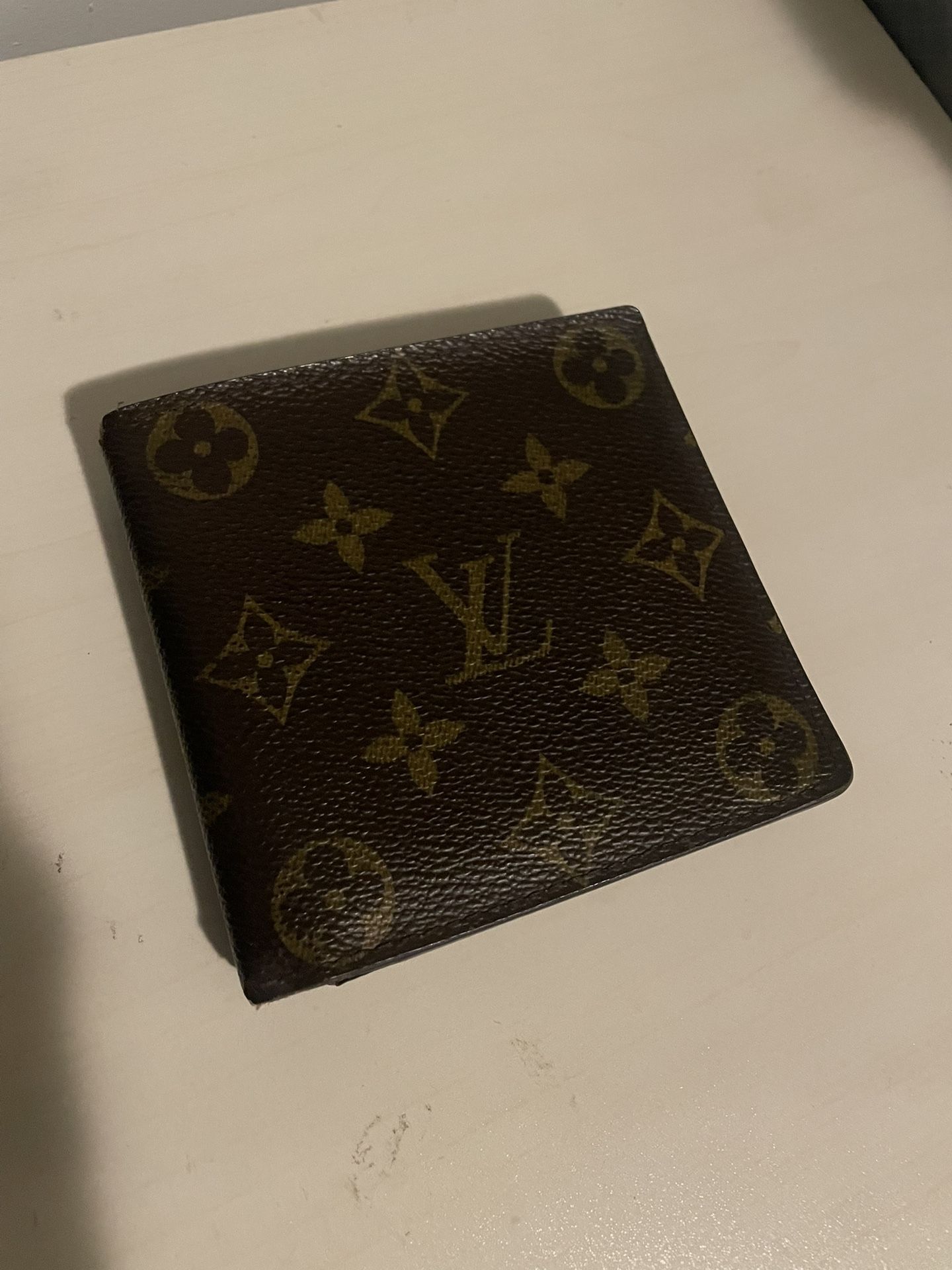 LV Men’s Bifold Wallet