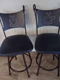 Counter (FOUR) height swivel bar stool