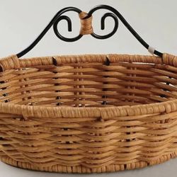 Princess House 2142 Oval Rattan-metal basket 