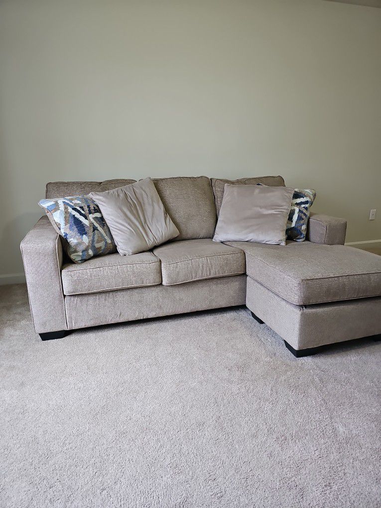 7.5' Sofa Left Or Right Lounge