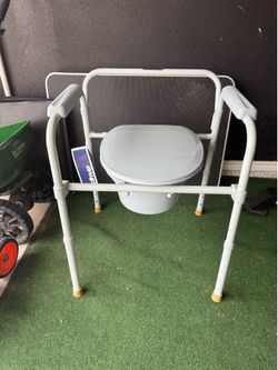 Commode assisted toilet