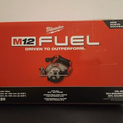Milwaukee M12 Cordless Circular Saw 