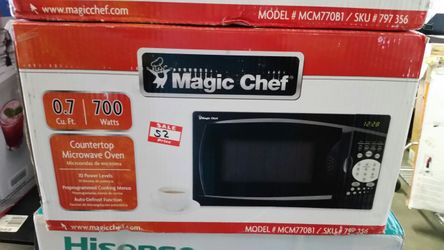 New 700 watts black microwave