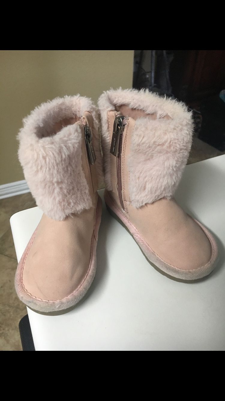 Michael Kors pink fur toddler boots size 5