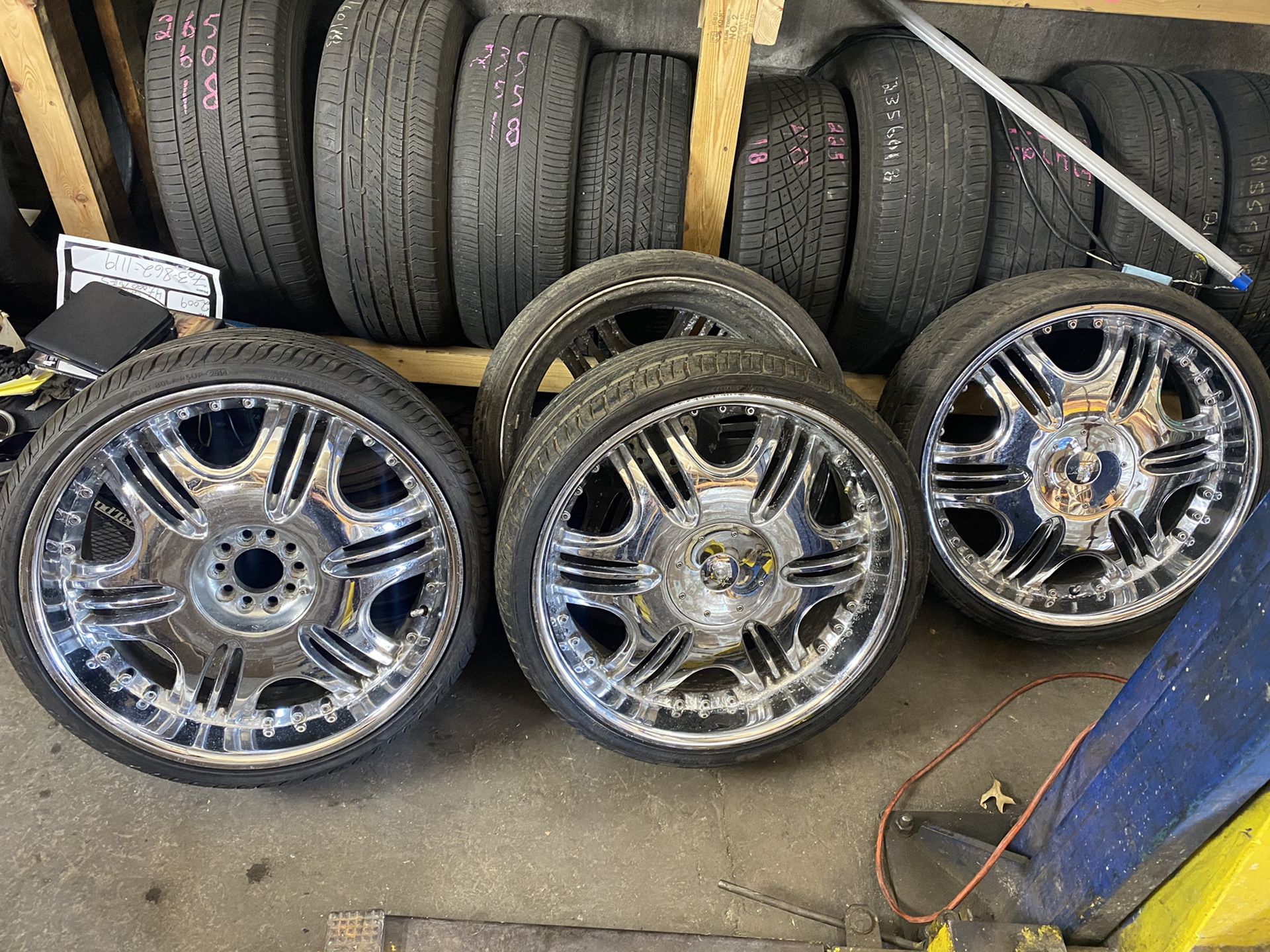22’s inch rims with tires