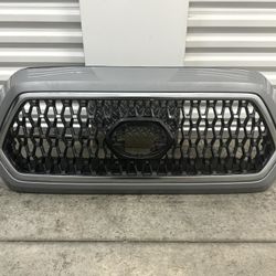 2016 - 2020 TOYOTA TACOMA FRONT GRILLE GRILL OEM