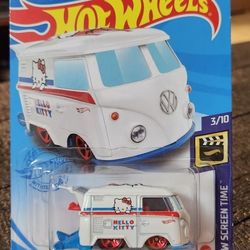 Hot Wheels Hello Kitty Kool Kombi!
