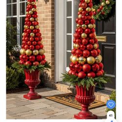 Holiday Ornament Trees 