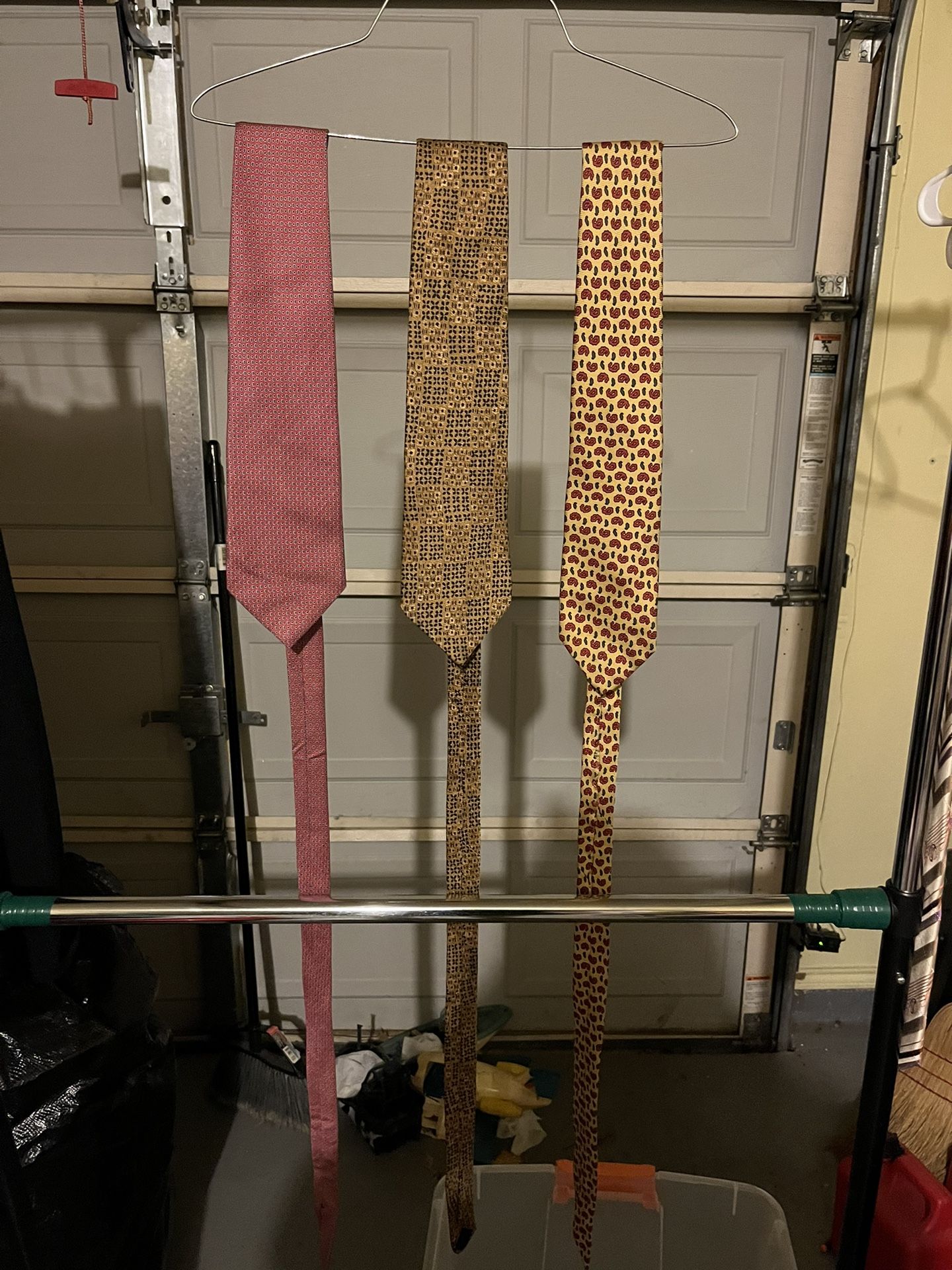 Brooks Brothers Ties Lot Of 3 red Gold Design