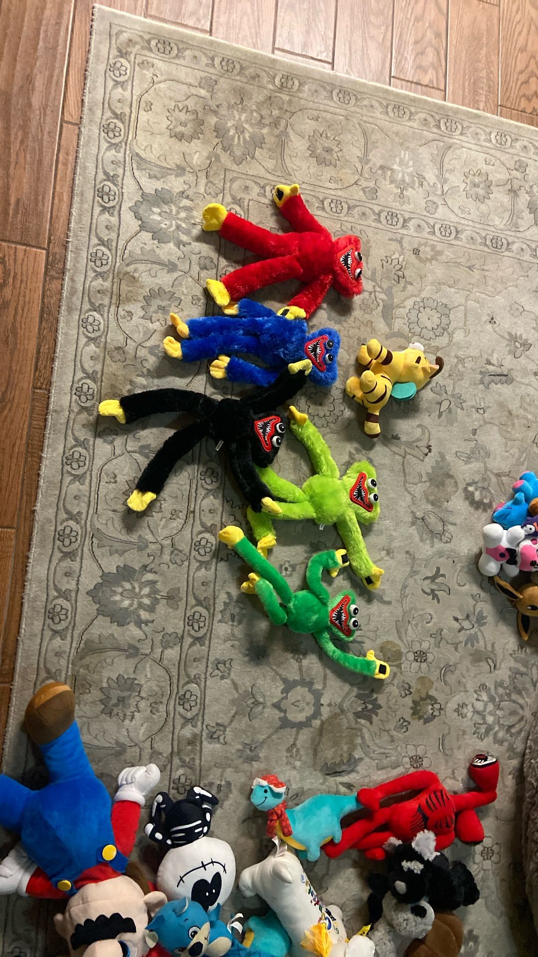 Poppy playtime plushy’s