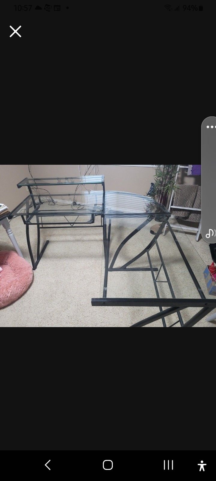Corner Glass Top Desk w/Keyboard Pullout Tray
