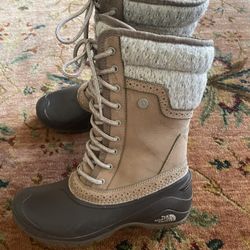 The North Face Womens Shillito Snow Boots Size 7