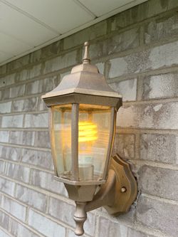 Lighting fixtures for outside installations