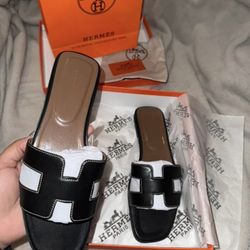 Brand New Hermes with box , Available all the size 