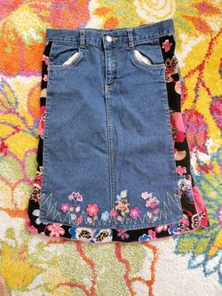 Children's Place Stretch Denim Skirt Flowers Mid Length 10