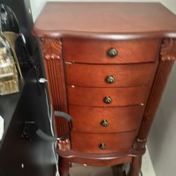 Small Jewelry Stand. About 2” Tall 18” Wide