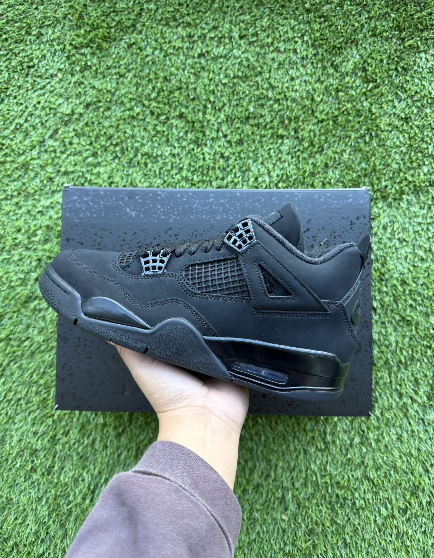 Air Jordan Retro 4 “Black Cat” 2025