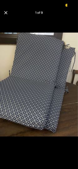 NEW Outdoor Chair Cushions Threshold Blue & White 21”x43”x3”