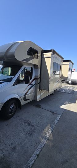 2019 Thor chateau fs
