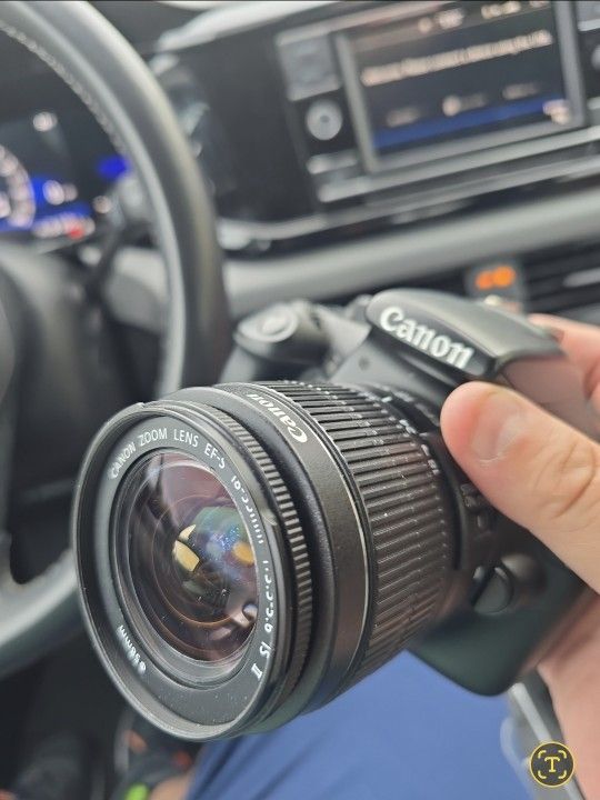 Canon EOS T3