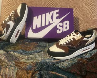 Air max custom shoes (Cristiano Ronaldo signed soccer ball)