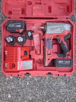 Milwaukee M18 Pex Propex 2632 Expansion Set 1-1.25-1.5in Dies Two 5.0 Batteries Charger.Vgood. Picked up fremont sea. No low ball offers. No trades. M