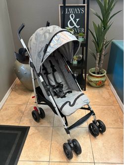 New Baby Delight Swerve Lightweight Stroller