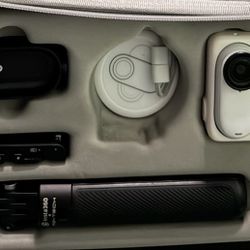 Insta360 Go 3s 128GB With Extras 