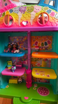 Gabby Doll house