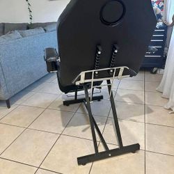 Tattoo chair