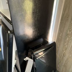 Frigidaire Refrigerator 