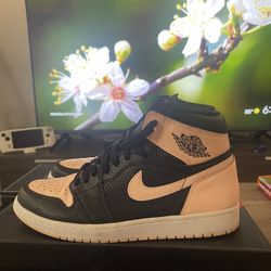 Jordan 1 Black/pink Size 10.5