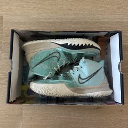 Nike Kyrie 7 Copa/DK Smoke Grey-Rattan