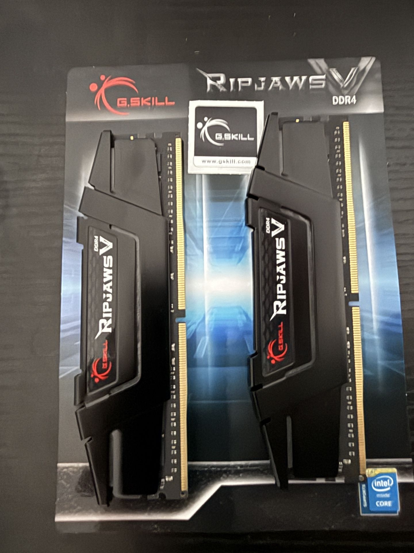 G.Skill Ripjaws V 32GB (2 x 16GB) DDR4-3200 PC4-25600 CL16 Dual Channel Desktop Memory Kit