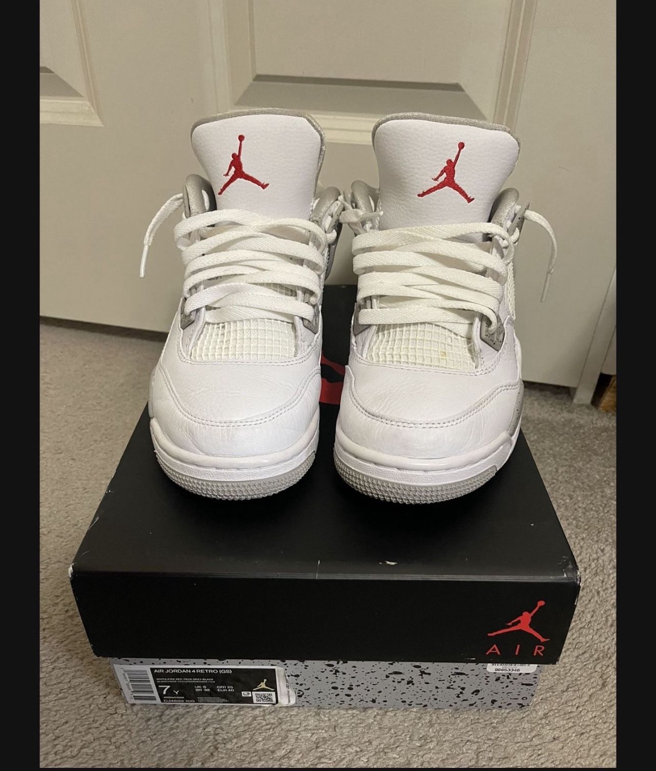 VNDS JORDAN 4 WHITE OREO SIZE 7Y