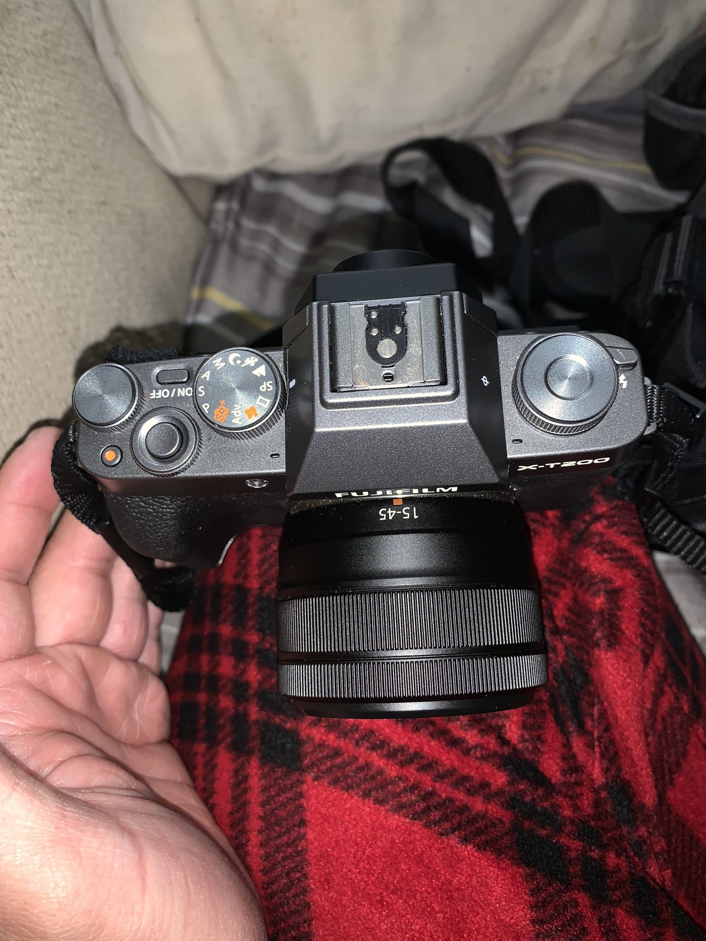 Fujifilm X-T200 Mirrorless Interchangeable-Lens Camera