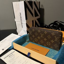 LV ZIPPY WALLET MONOGRAM BROWN