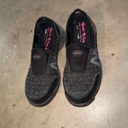 Non slip women’s work shoes size 8